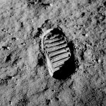 319.7 Snippet_What can you do with Moon dust?